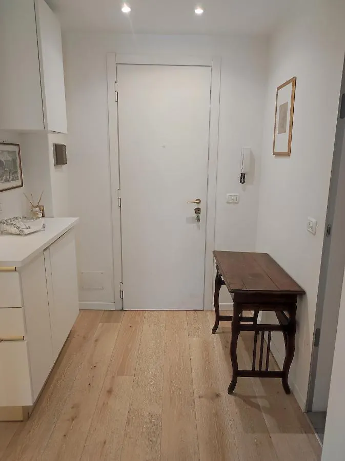 Maria Holiday Homes -Vitruvio 42 Appartamenti Mailand Apartment